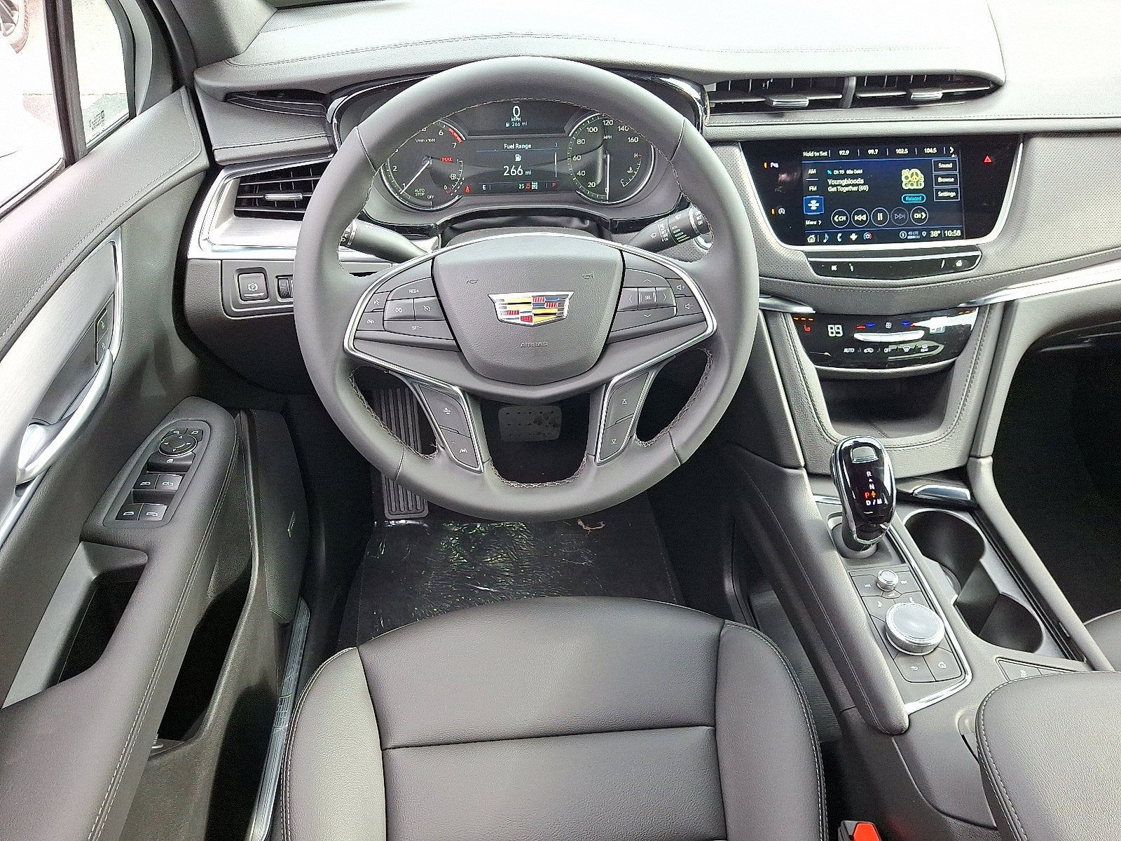 2026 Cadillac XT5 Luxury