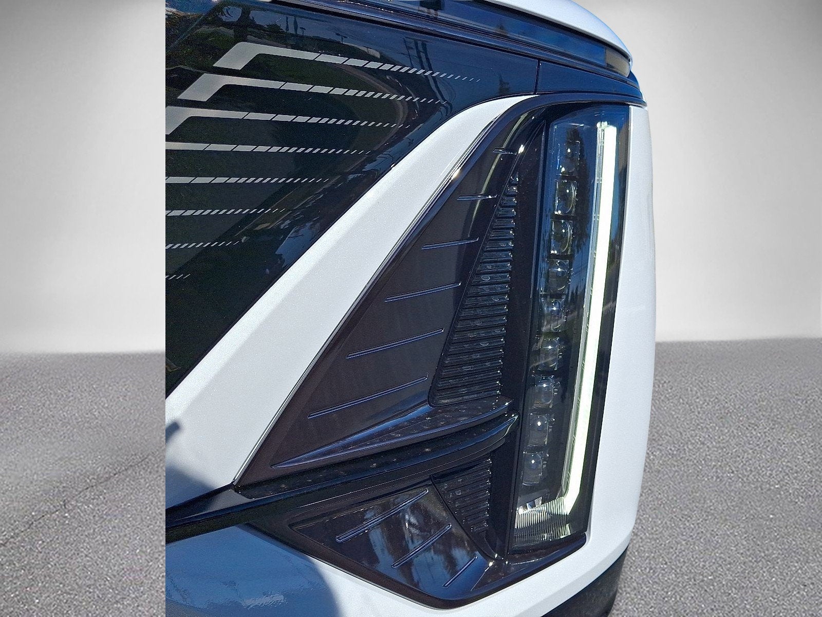 2026 Cadillac LYRIQ Sport