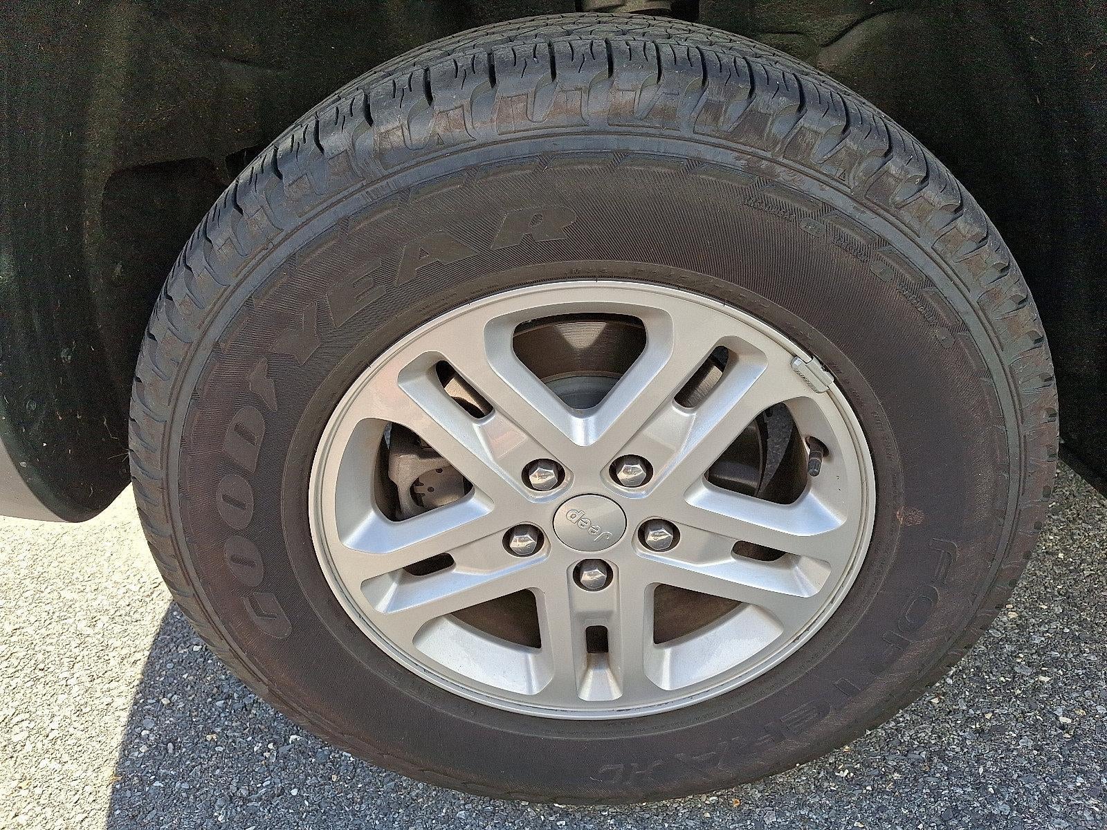 2024 Jeep Grand Cherokee Laredo 4x4