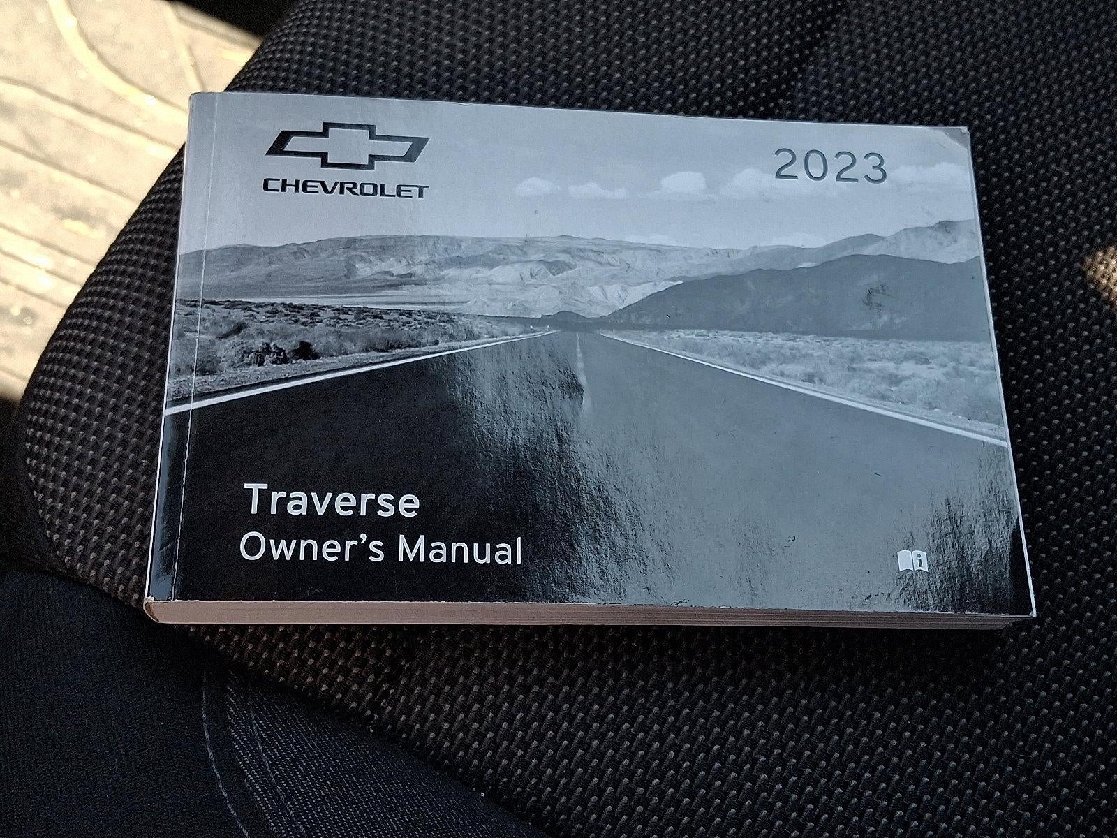 2023 Chevrolet Traverse LT Cloth