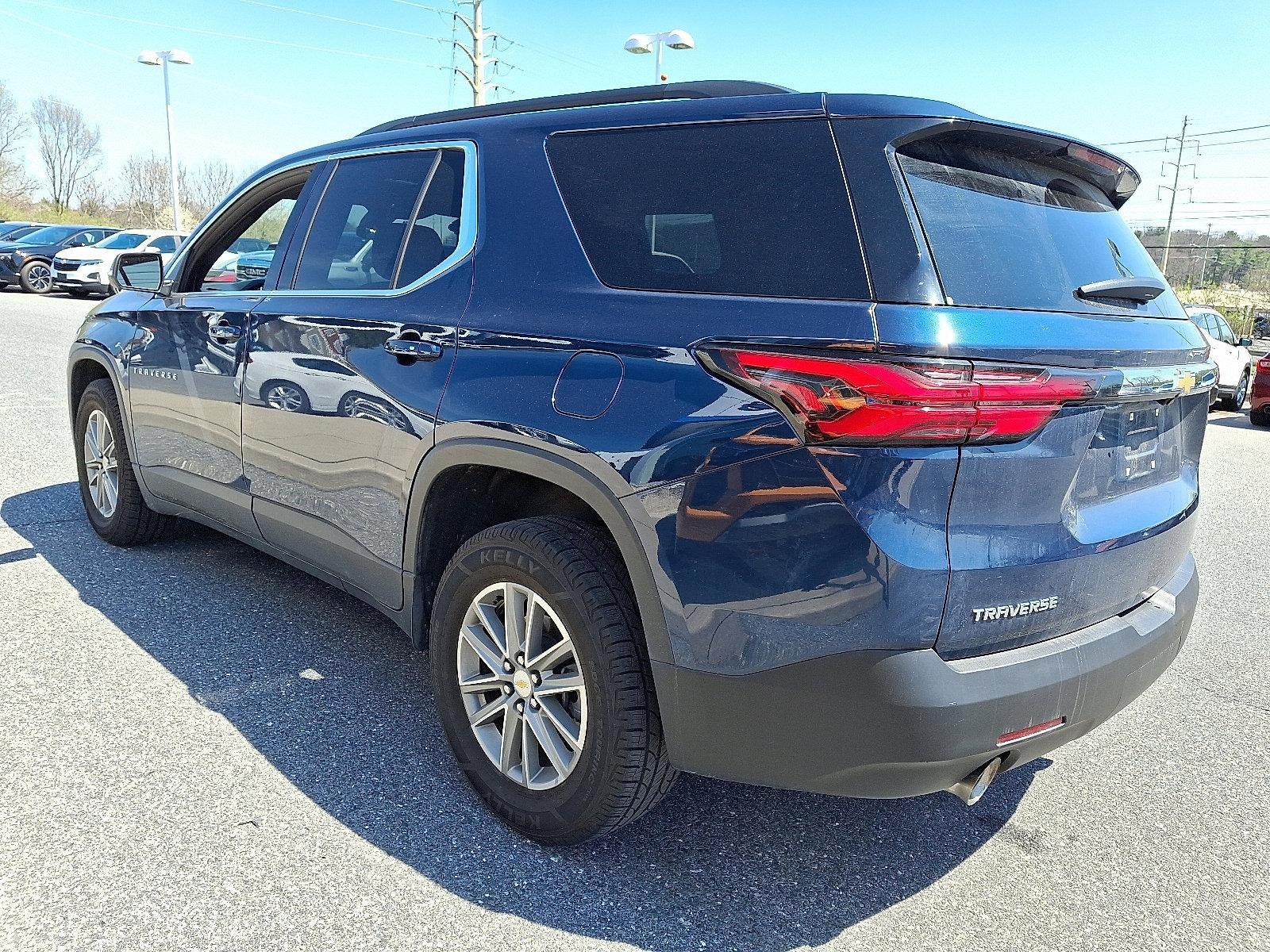 2023 Chevrolet Traverse LT Cloth