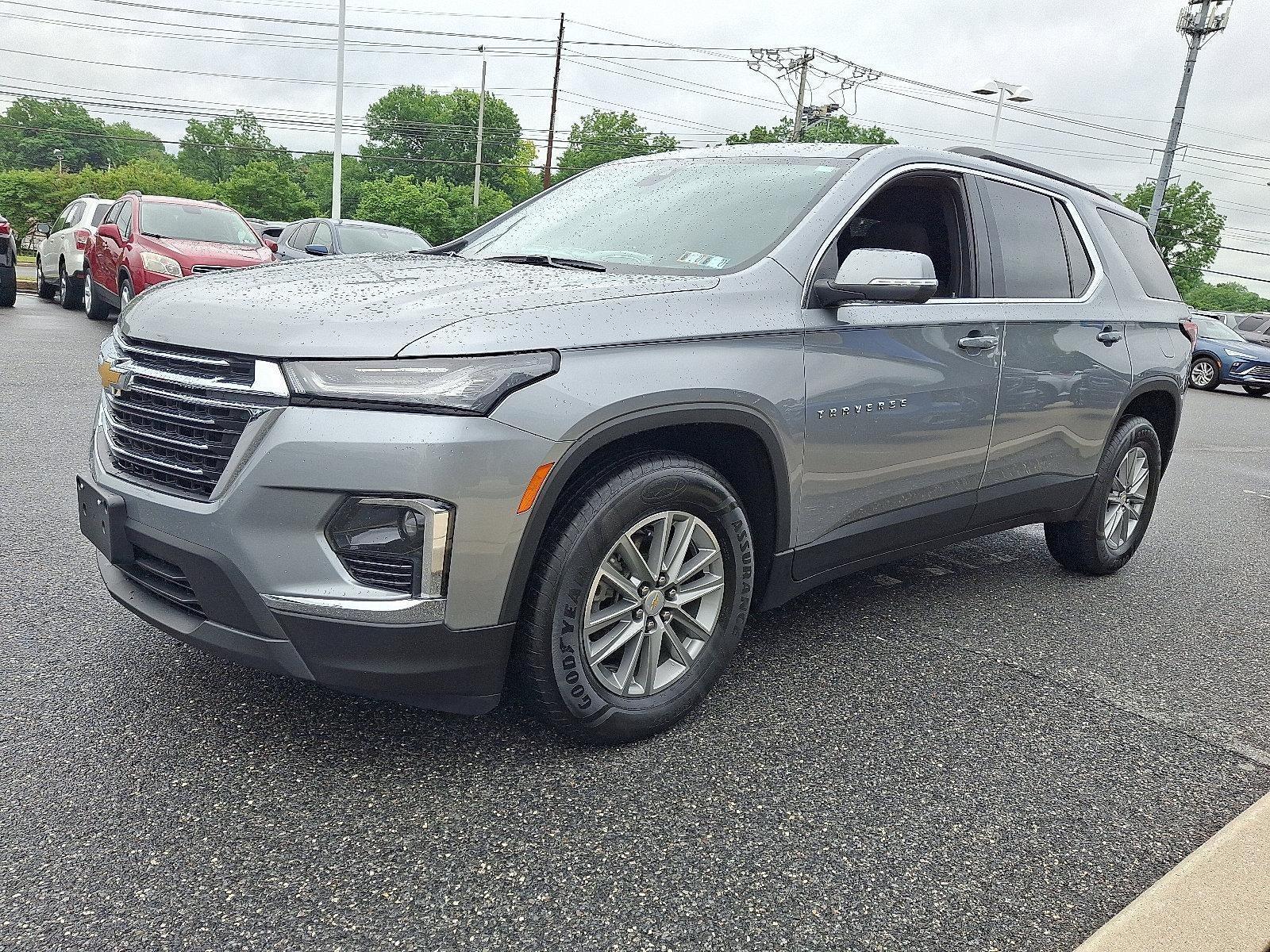 2023 Chevrolet Traverse LT Cloth