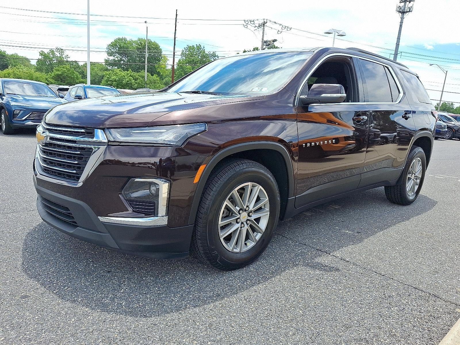 2023 Chevrolet Traverse LT Cloth