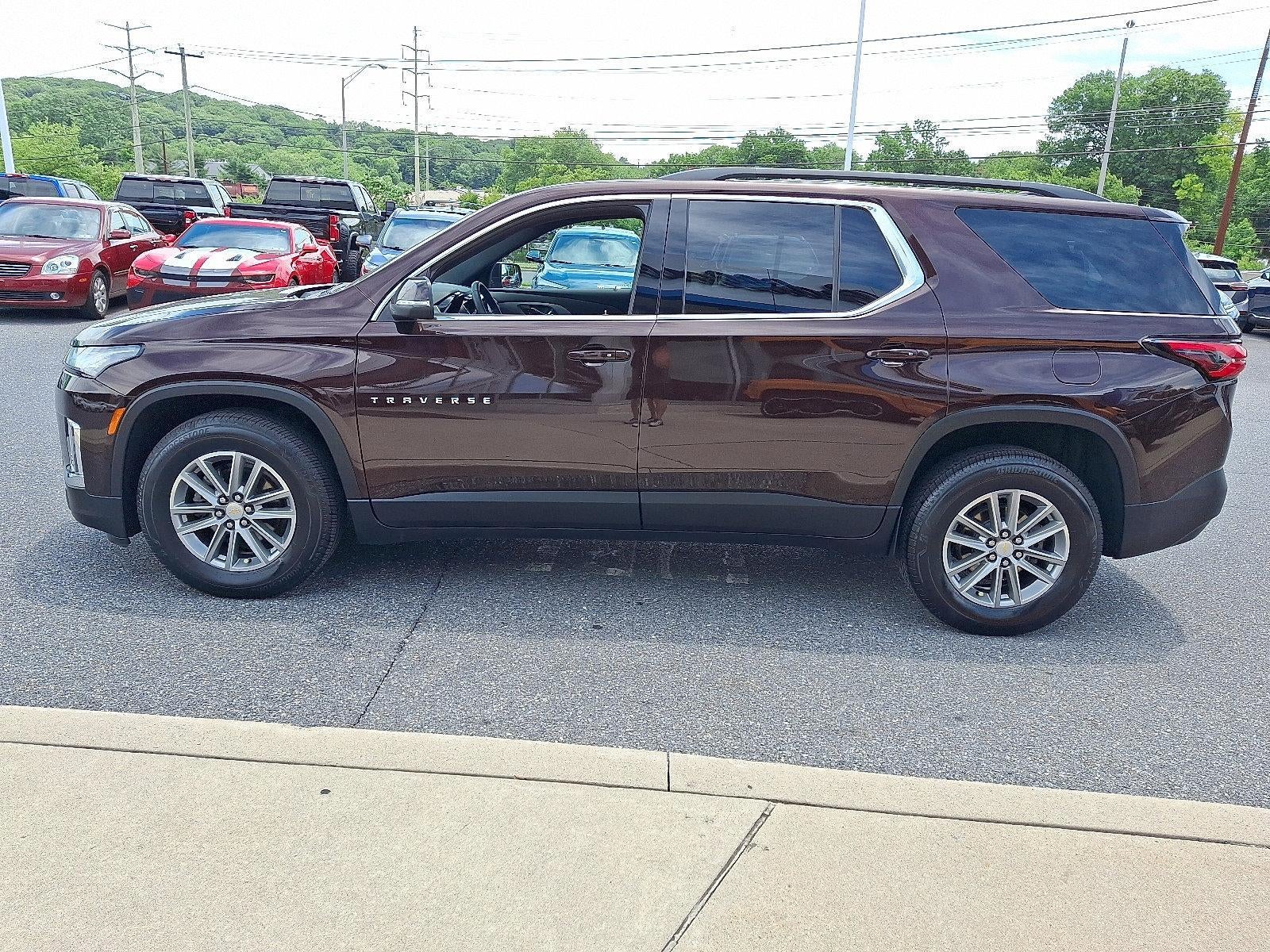 2023 Chevrolet Traverse LT Cloth
