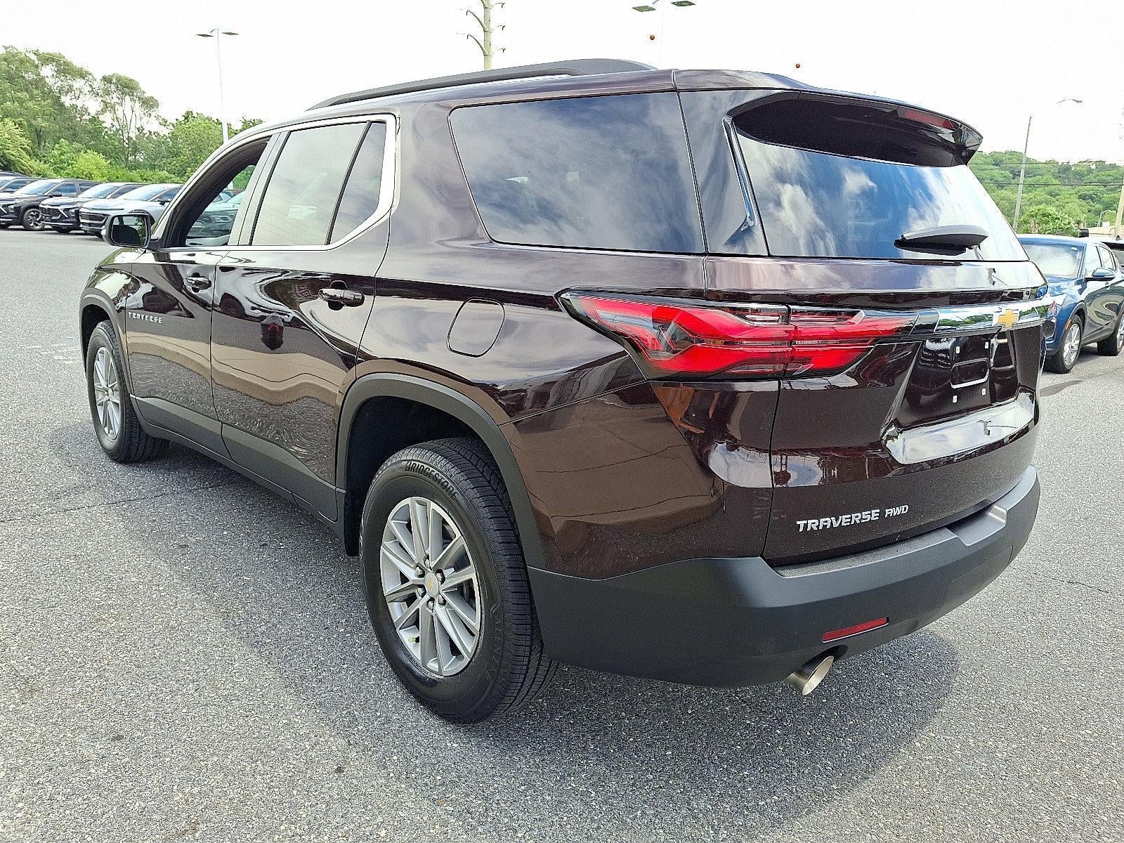 2023 Chevrolet Traverse LT Cloth