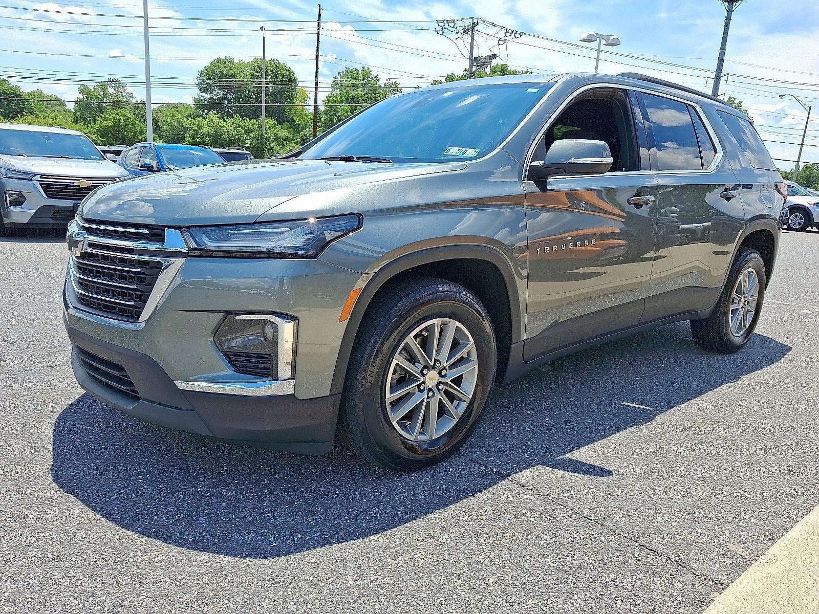 2023 Chevrolet Traverse LT Cloth