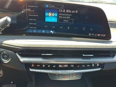2025 Cadillac XT4 Premium Luxury