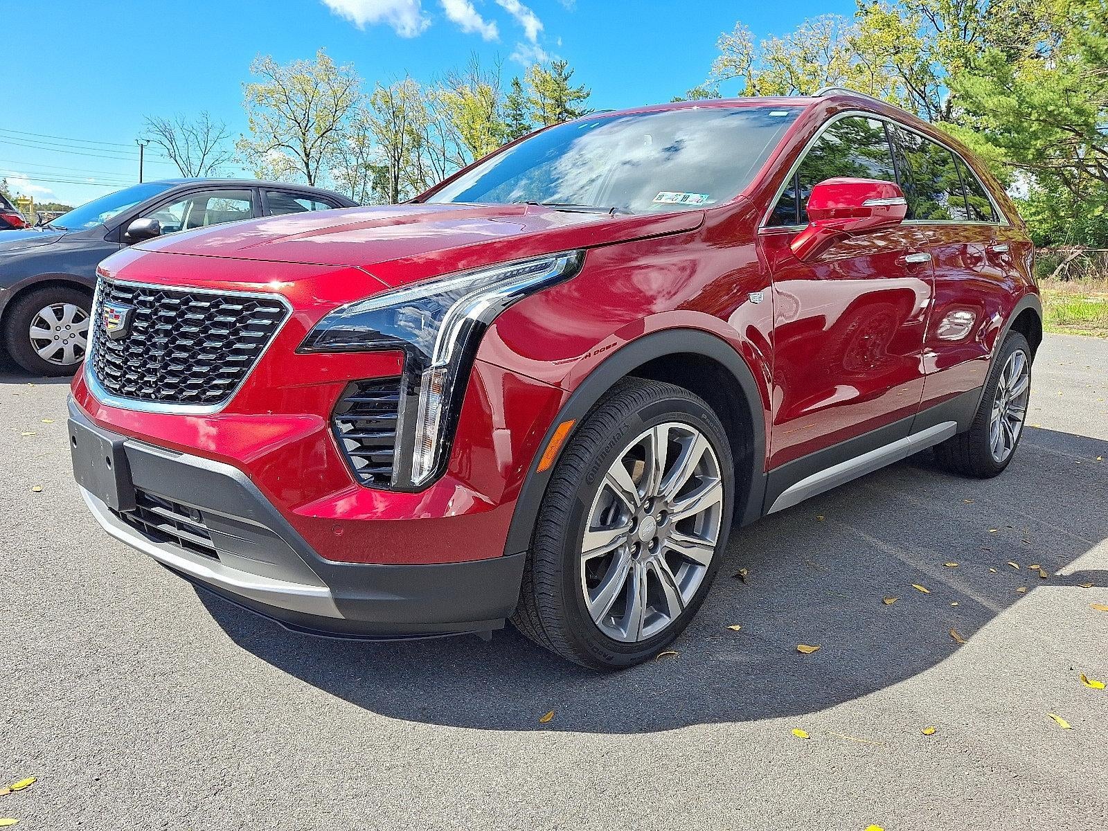 2023 Cadillac XT4 AWD Premium Luxury