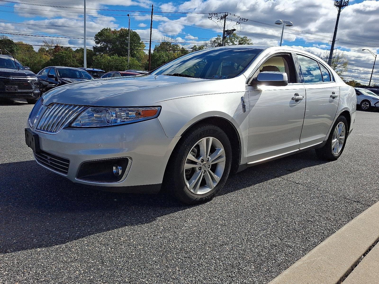 2010 Lincoln MKS Base
