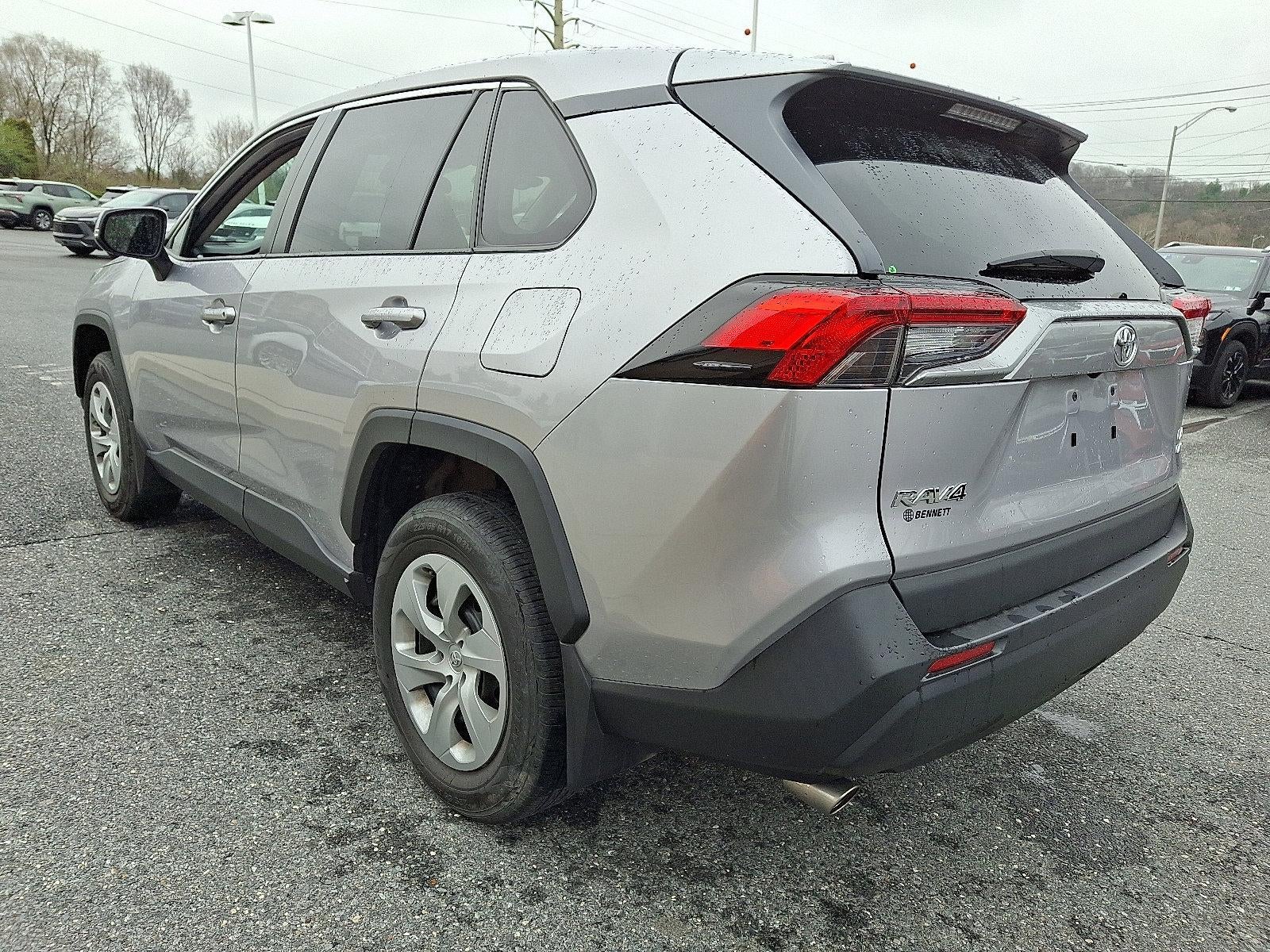 2022 Toyota RAV4 LE