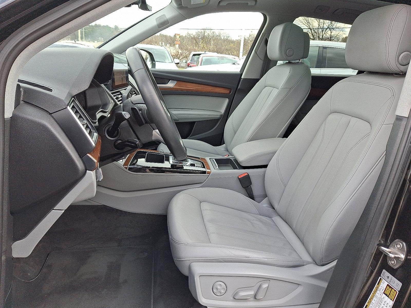 2022 Audi Q5 S line Premium Plus