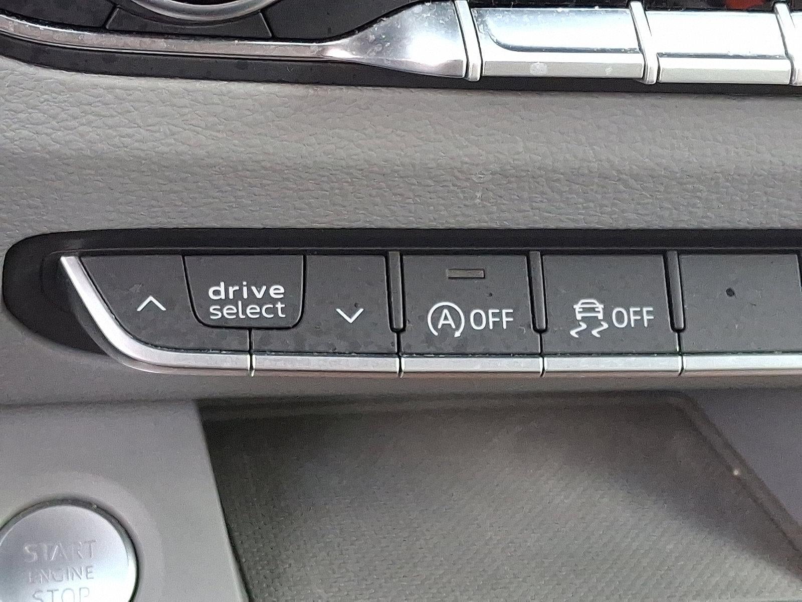 2022 Audi Q5 S line Premium Plus