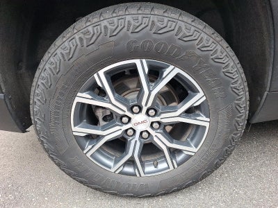 2024 GMC Acadia AT4
