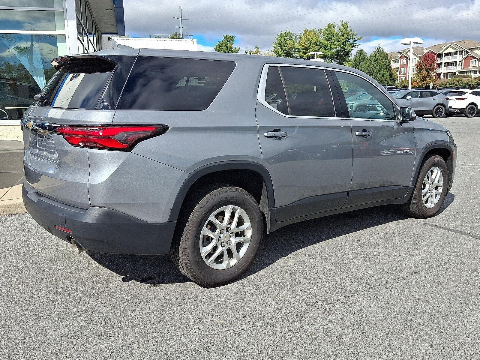 2023 Chevrolet Traverse LS