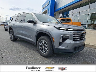 2025 Chevrolet Traverse LT