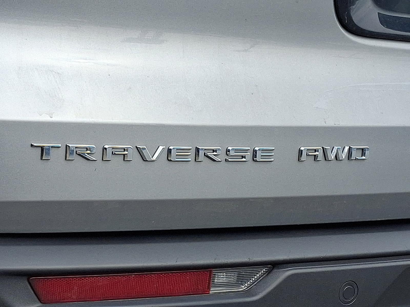 2025 Chevrolet Traverse LT