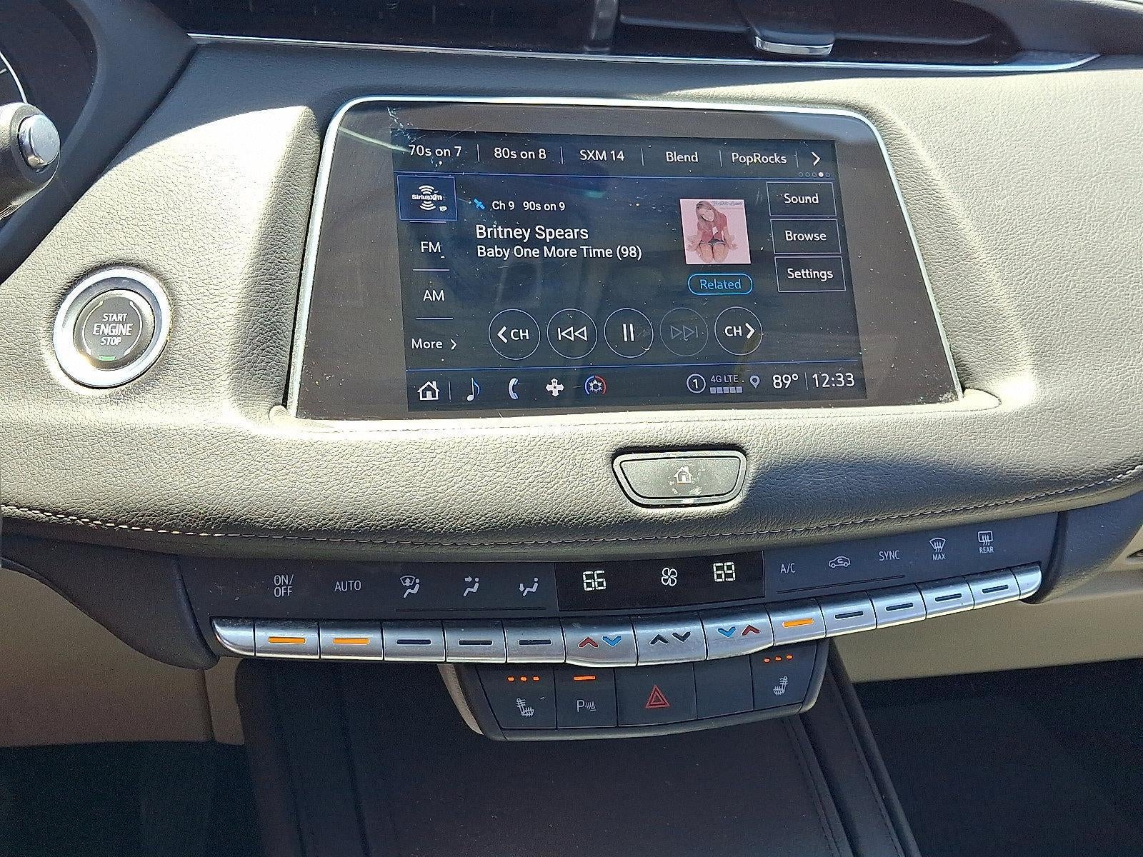 2023 Cadillac XT4 Luxury