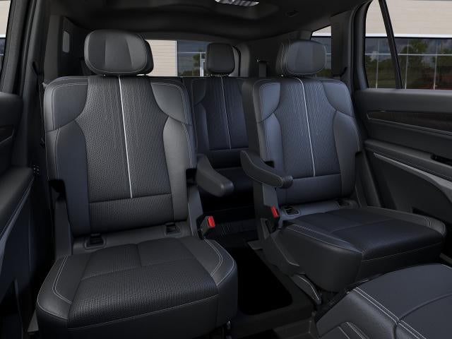 2027 Cadillac VISTIQ AWD 4dr Luxury