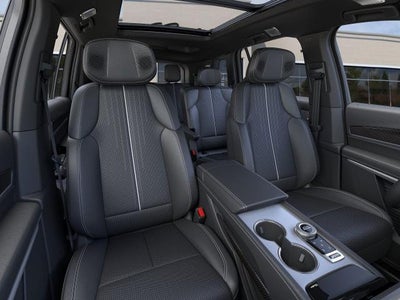 2026 Cadillac VISTIQ AWD 4dr Luxury