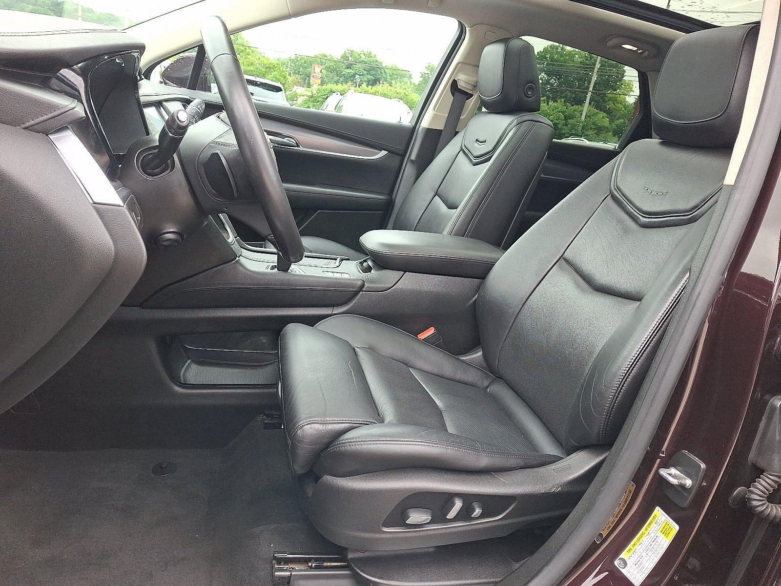 2017 Cadillac XT5 Luxury AWD