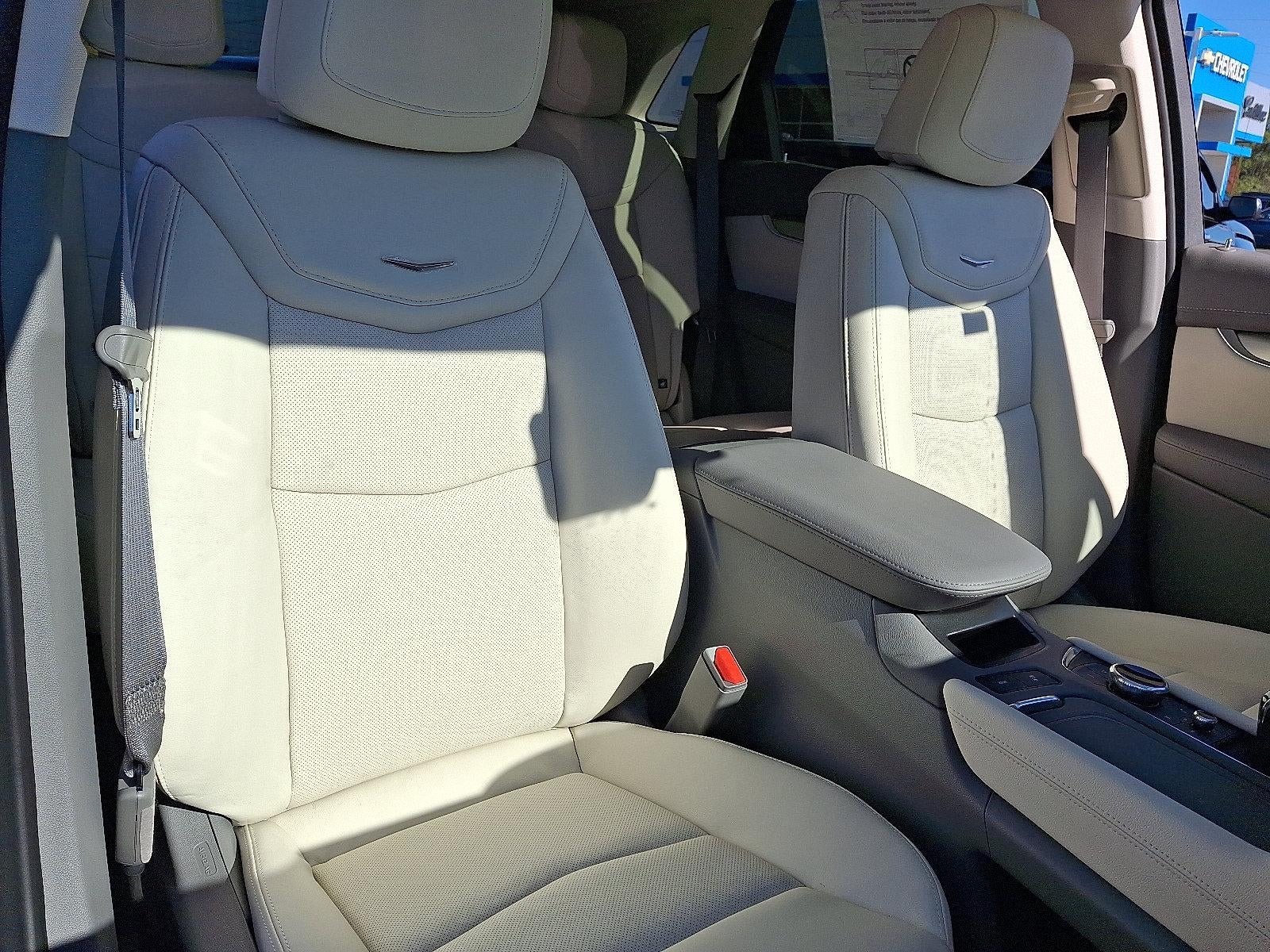 2026 Cadillac XT5 AWD 4dr Premium Luxury