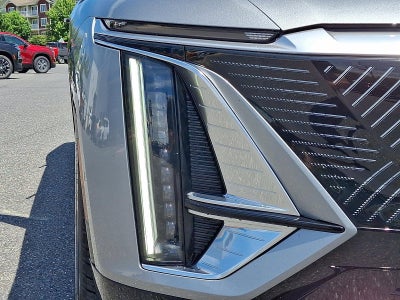 2024 Cadillac LYRIQ Luxury 1