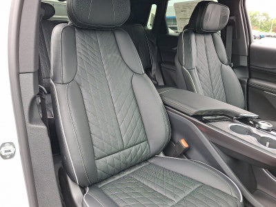 2027 Cadillac LYRIQ 4dr Signature Sport