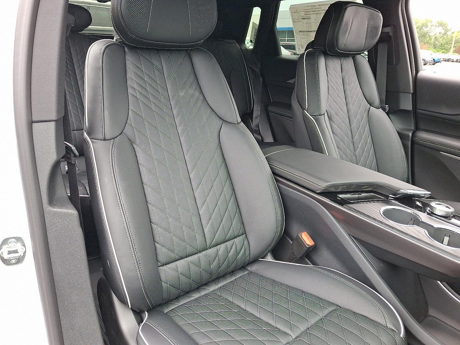 2027 Cadillac LYRIQ 4dr Signature Sport