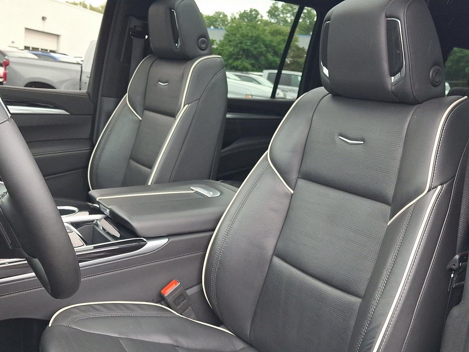 2025 Cadillac Escalade ESV Sport