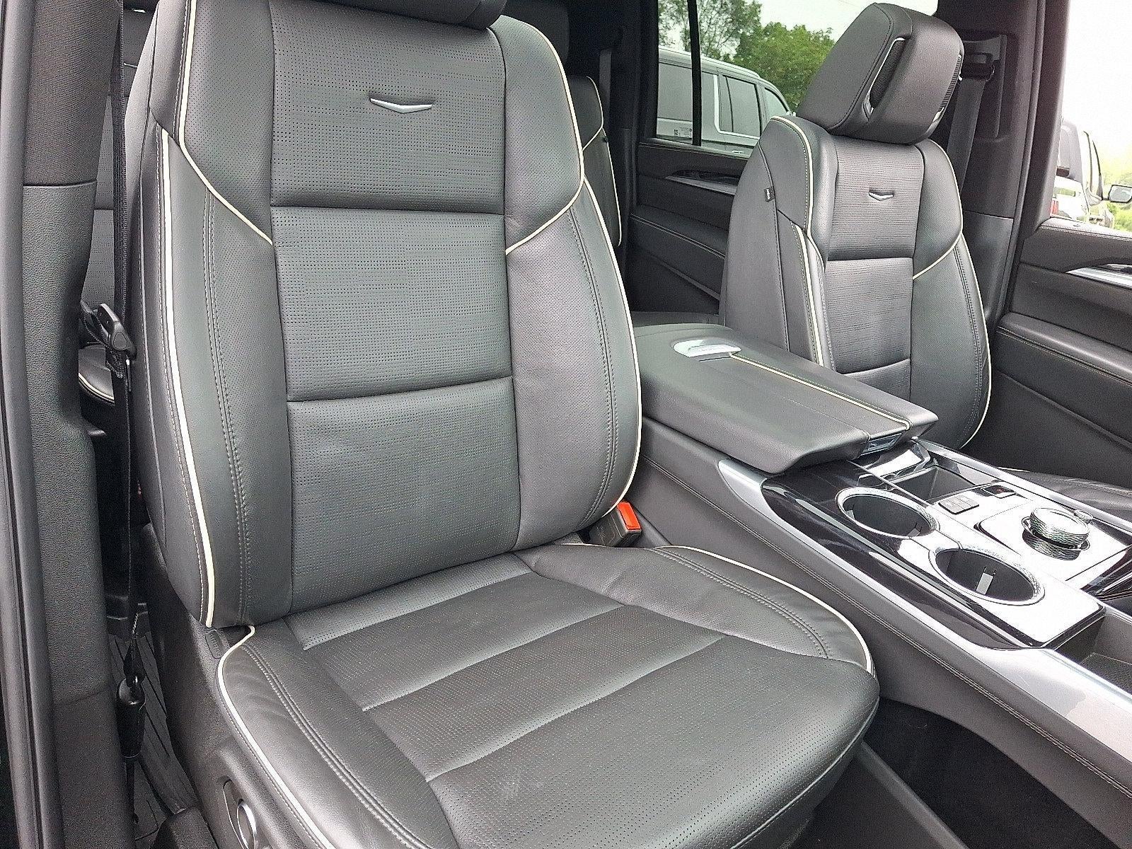 2025 Cadillac Escalade ESV Sport