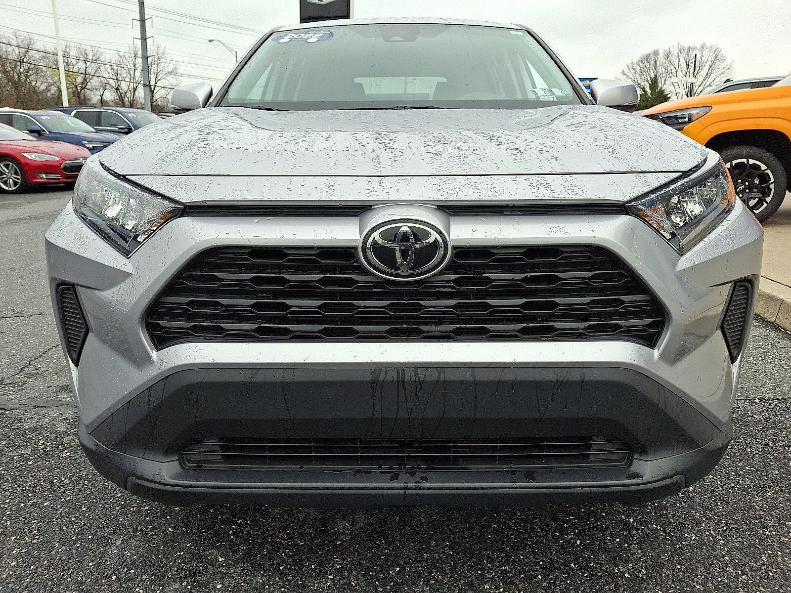 2022 Toyota RAV4 LE