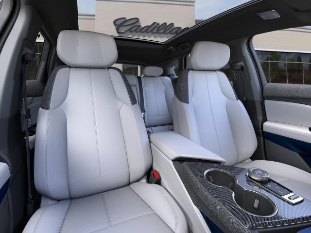 2027 Cadillac OPTIQ 4dr Luxury