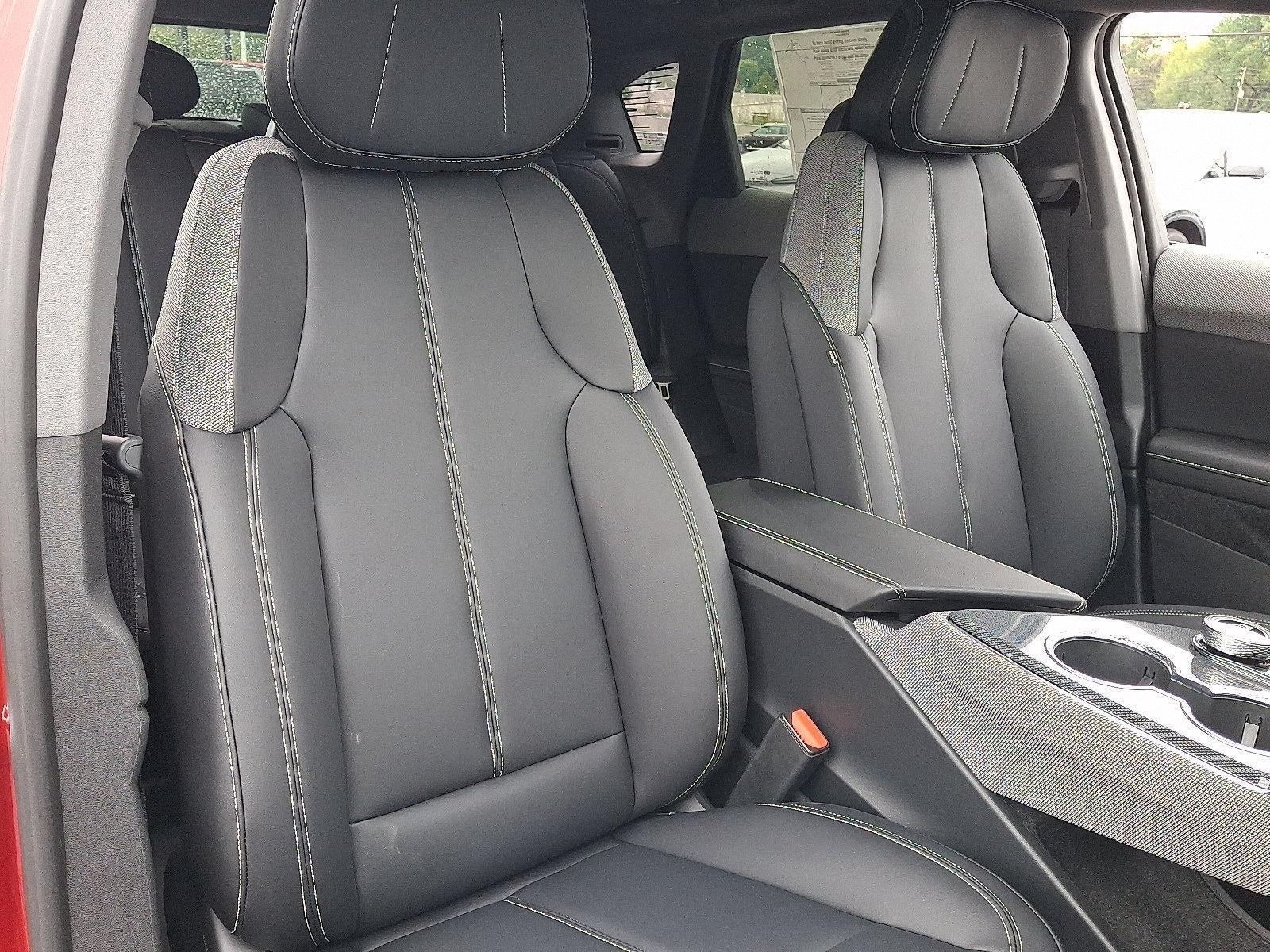 2027 Cadillac OPTIQ 4dr Sport