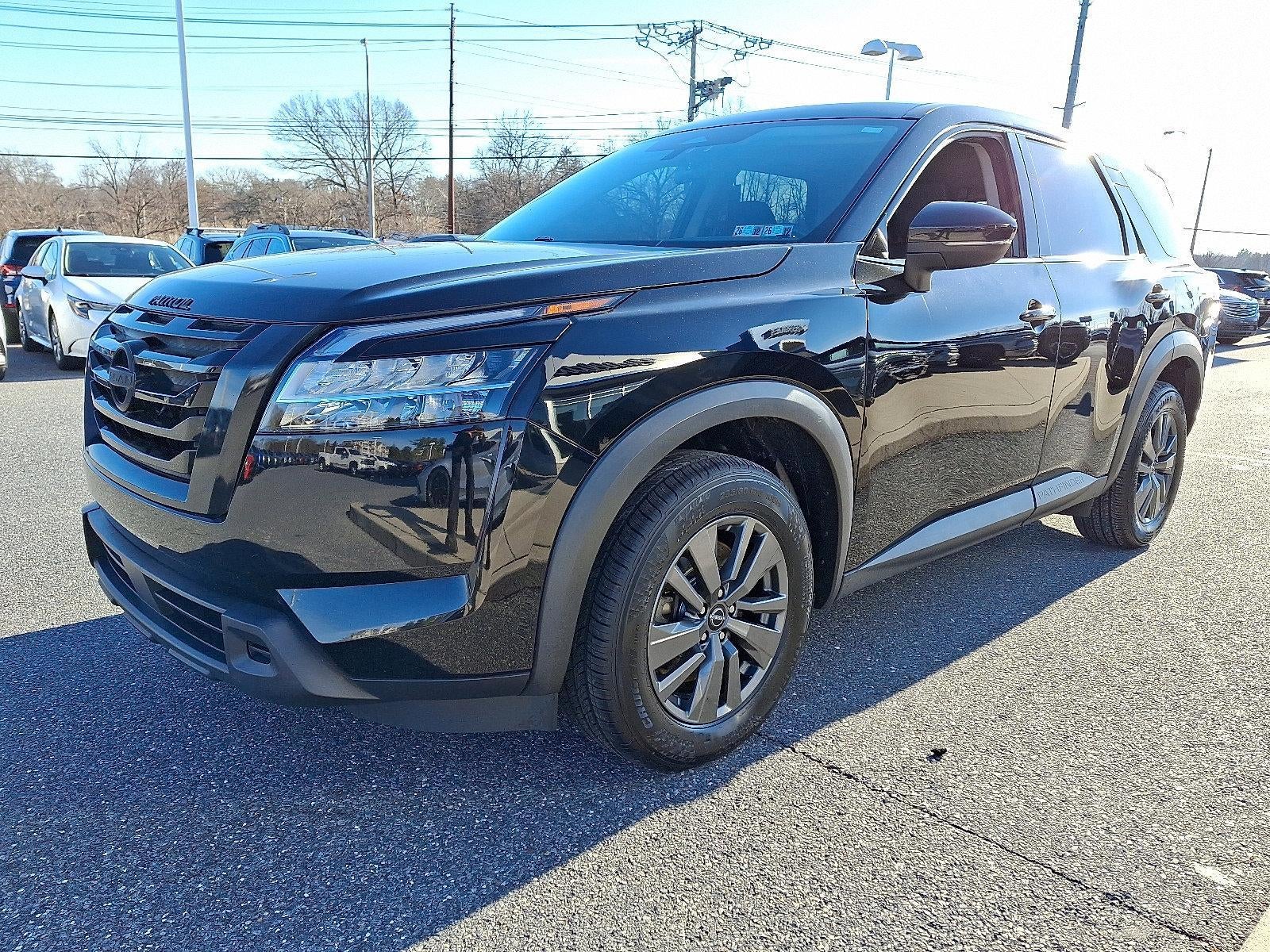 2022 Nissan Pathfinder S