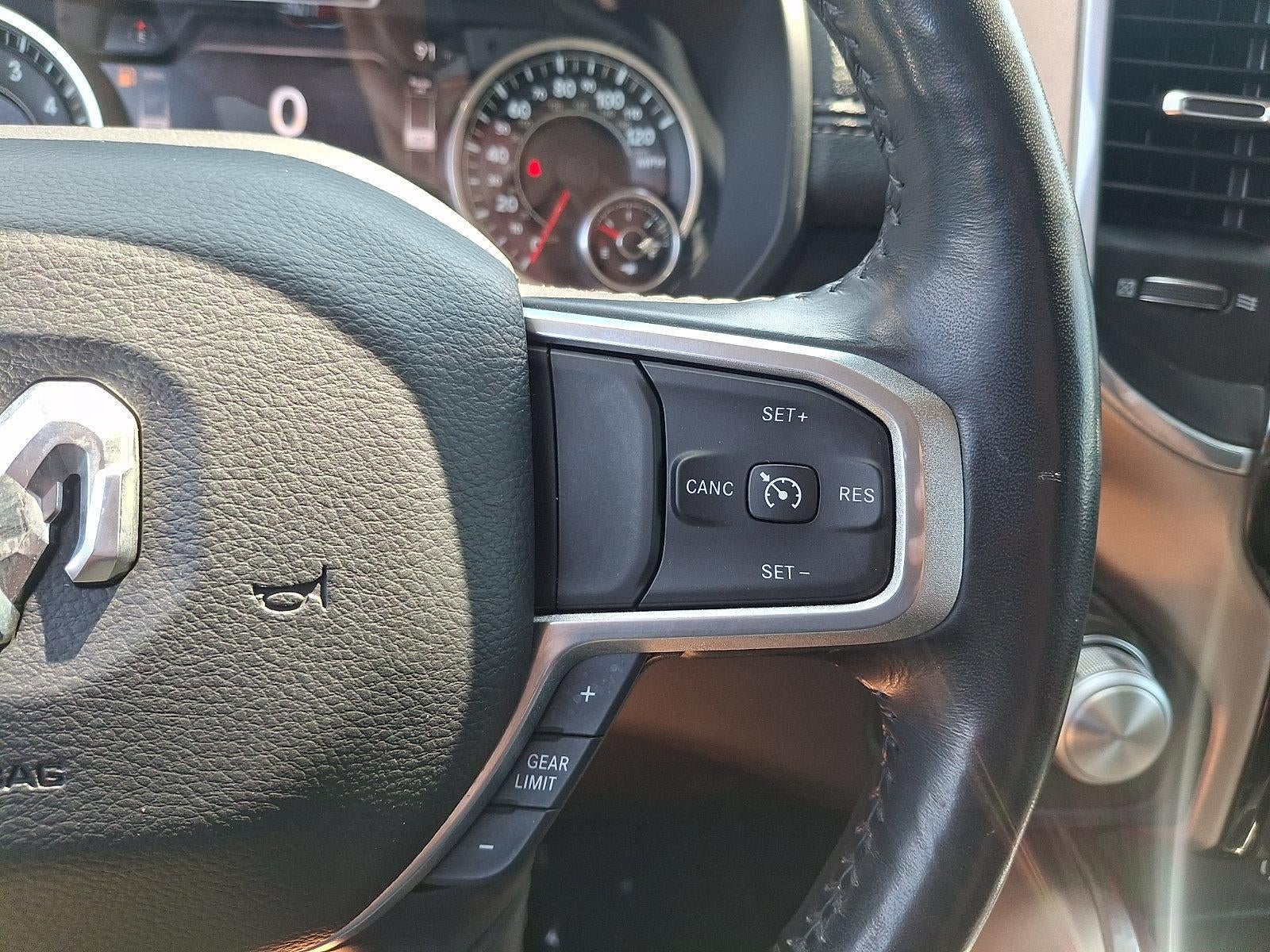 2020 RAM 1500 Laramie 4x4 Crew Cab 5'7" Box
