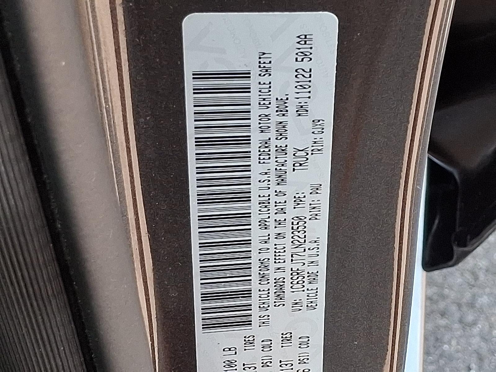 2020 RAM 1500 Laramie 4x4 Crew Cab 5'7" Box