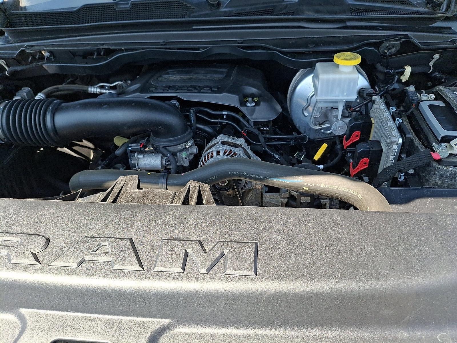2020 RAM 1500 Laramie 4x4 Crew Cab 5'7" Box
