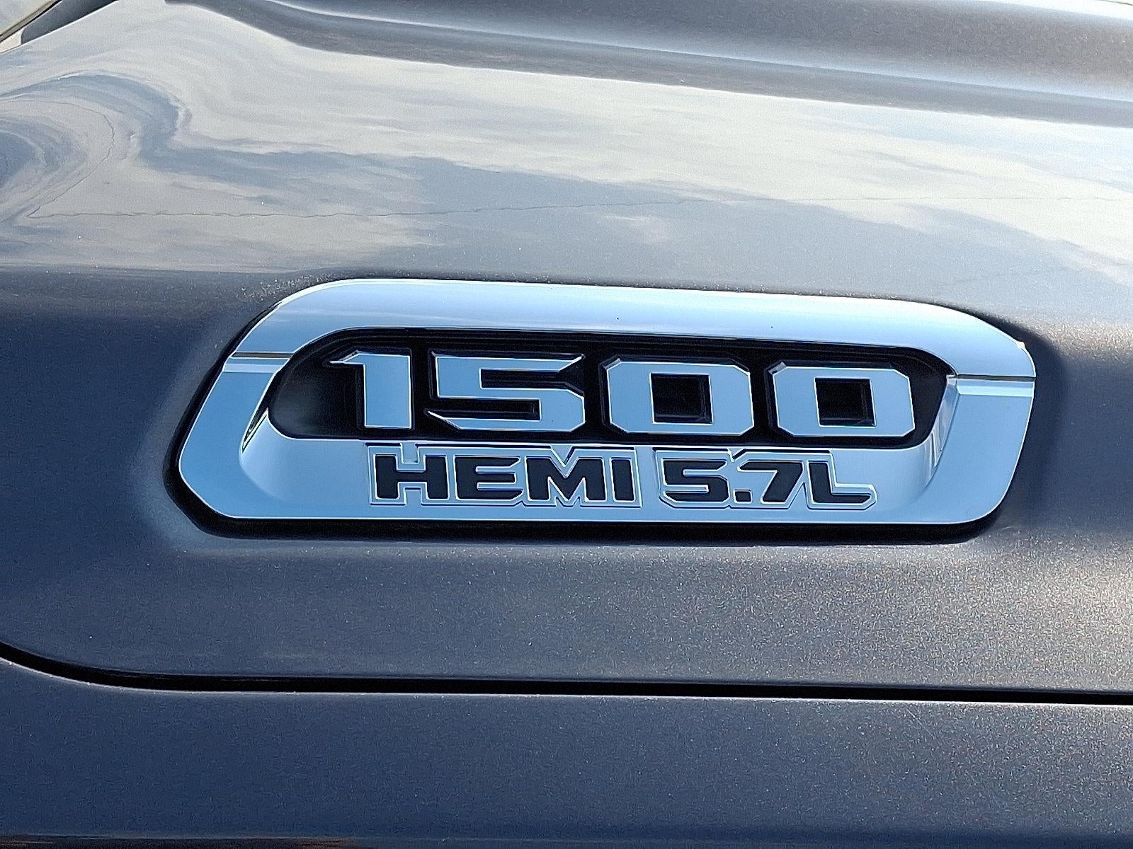 2020 RAM 1500 Laramie 4x4 Crew Cab 5'7" Box