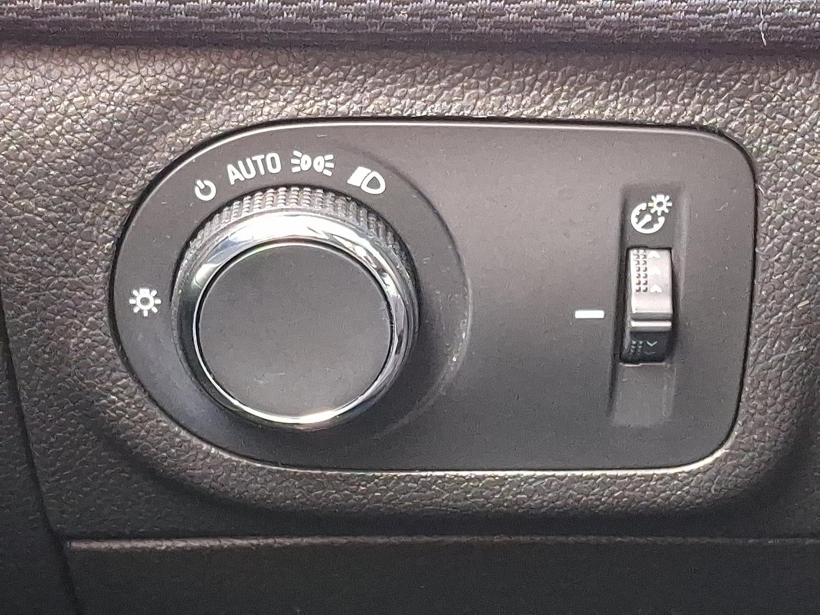 2018 Chevrolet Cruze Sedan LS (Automatic)