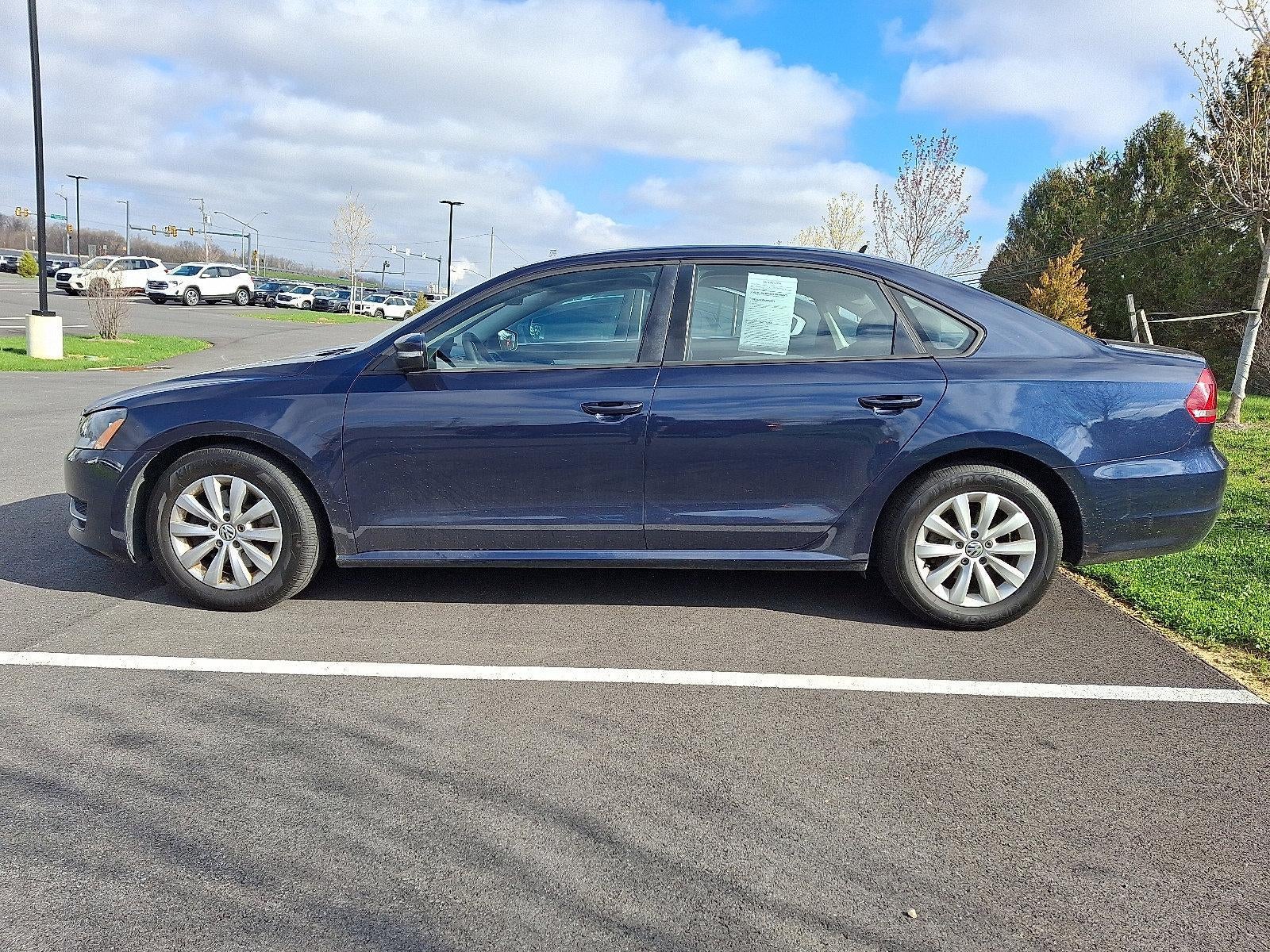 2013 Volkswagen Passat 4dr Sdn 2.5L Auto S w/Appearance PZEV *Ltd Avail*