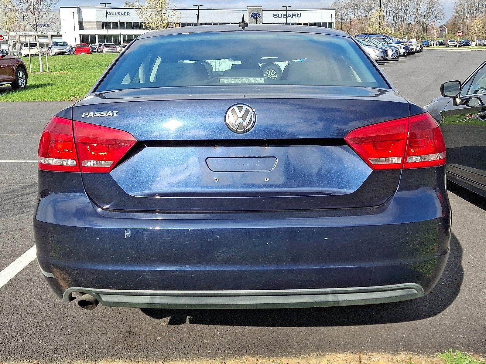 2013 Volkswagen Passat 4dr Sdn 2.5L Auto S w/Appearance PZEV *Ltd Avail*