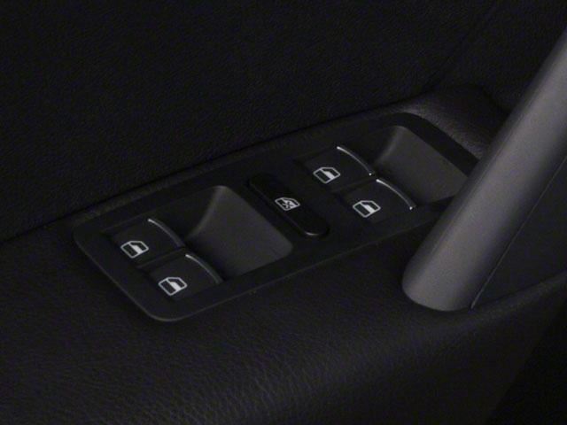 2013 Volkswagen Passat 4dr Sdn 2.5L Auto S w/Appearance PZEV *Ltd Avail*