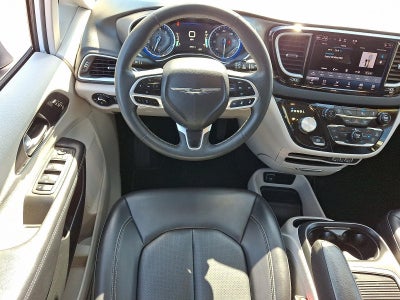 2023 Chrysler Pacifica Touring L FWD