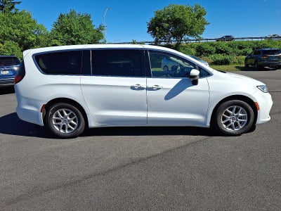2023 Chrysler Pacifica Touring L FWD