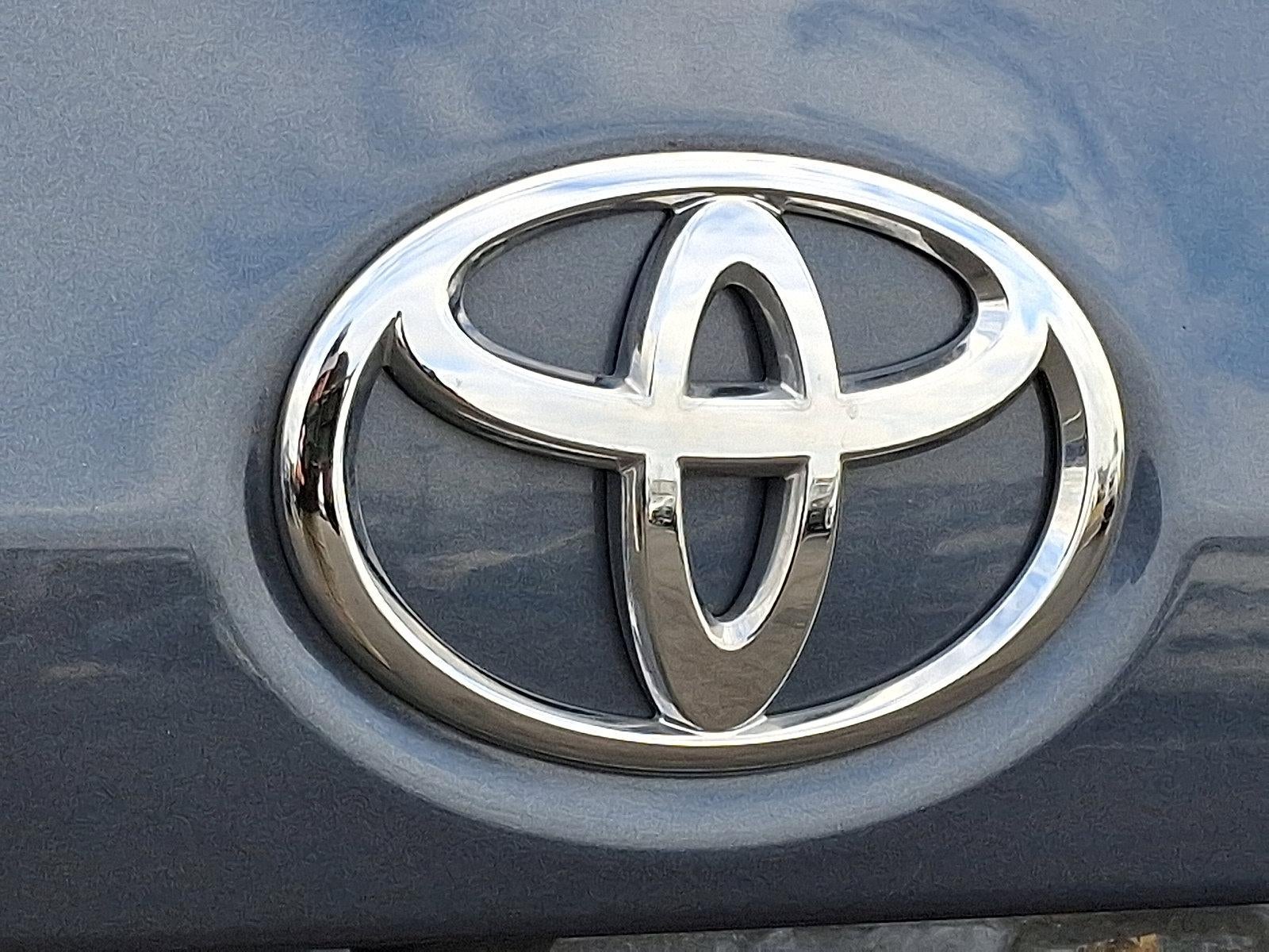 2015 Toyota Corolla 4dr Sdn CVT Auto LE (Natl)