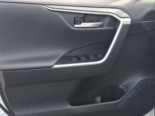 2025 Toyota RAV4 Hybrid XSE