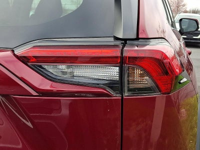 2020 Toyota RAV4 XLE AWD (Natl)