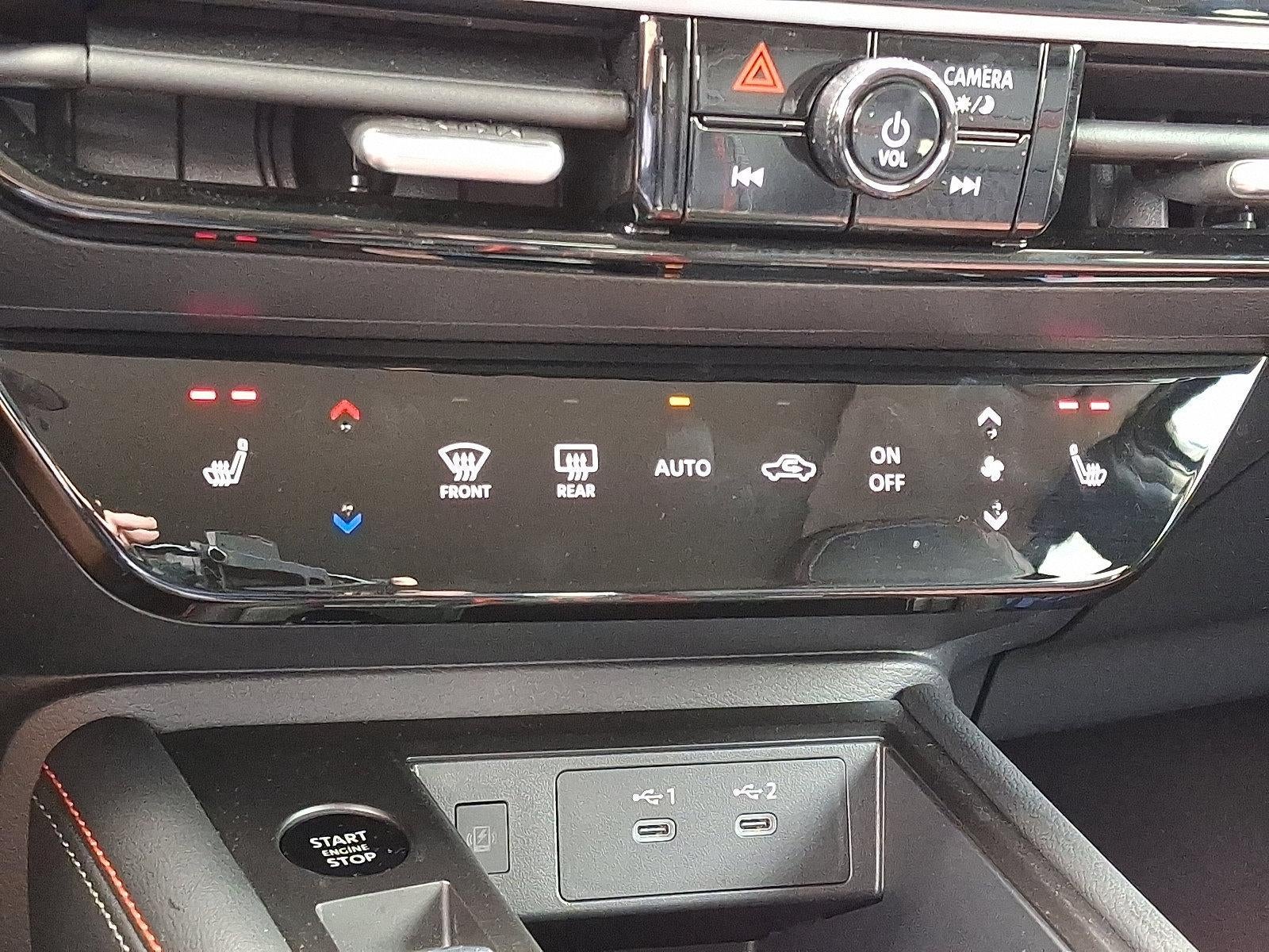 2025 Nissan Kicks SR AWD