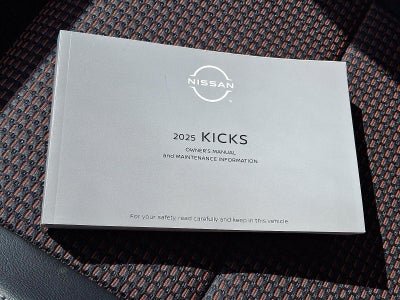 2025 Nissan Kicks SR AWD