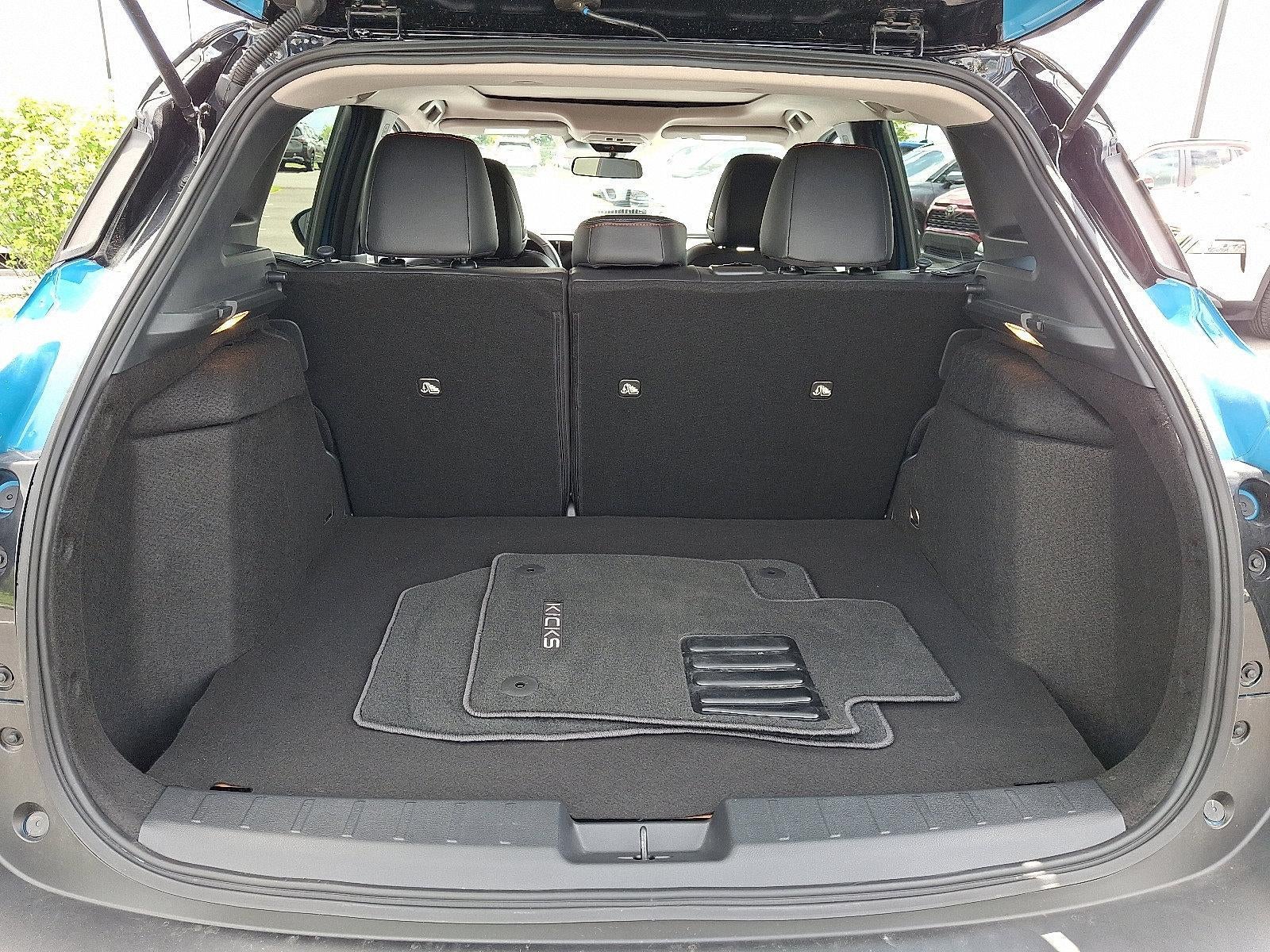 2025 Nissan Kicks SR AWD